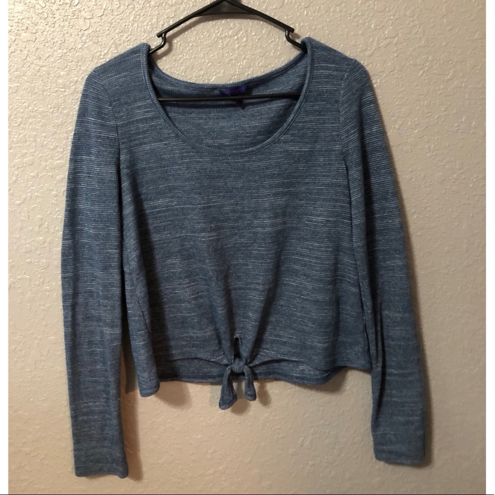 Aéropostale Long Sleeve Tie Top